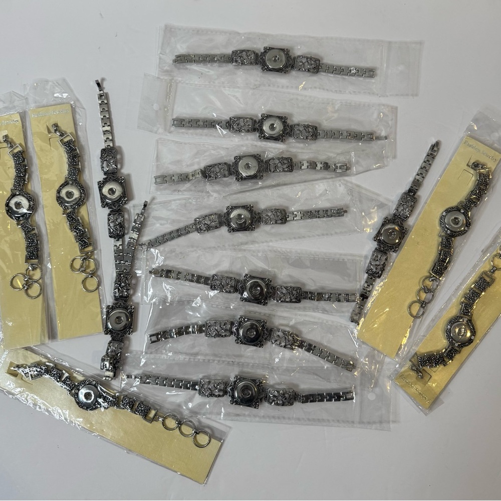 (15) Gingersnap Fashion Jewelry Style Bracelets/Buttons not included